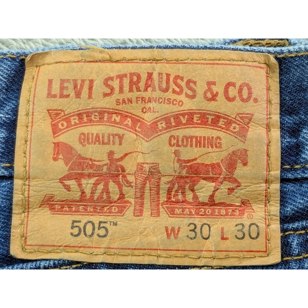 Levis 505 Regular Fit Straight Leg Jeans Mens 30x30 Medium Wash Blue Denim
